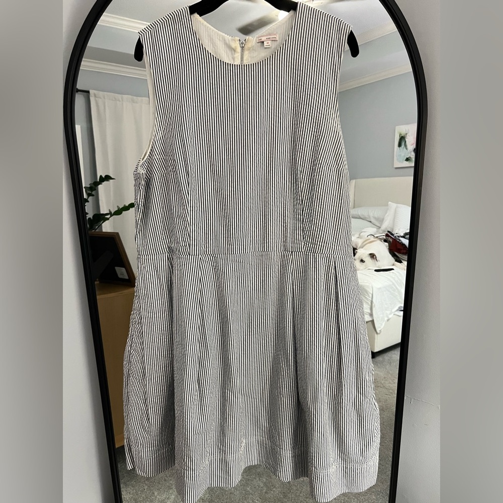 Gap seersucker dress with pockets